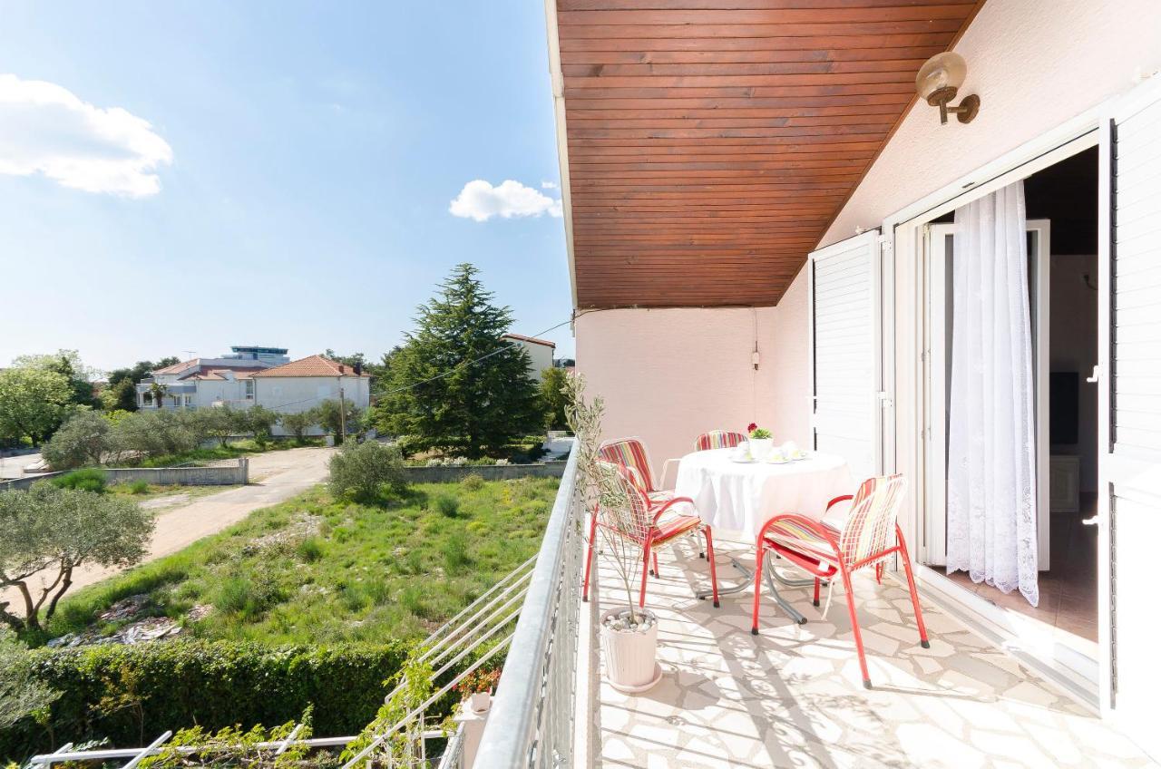 Apartment And Rooms Ema Vodice Exterior photo